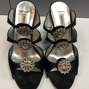 Manolo Blahnik satin heel